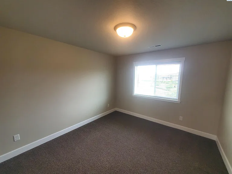 10260 W 18th Ct — Photo 14