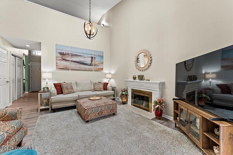 2nd image of 24 Baybridge Drive