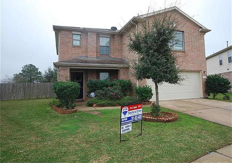 1st image of 17003 Hilton Hollow Dr