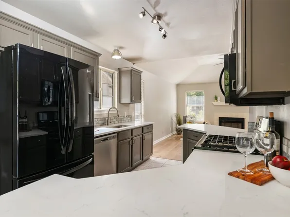 9108 Wellesley Dr, Austin, TX 78754