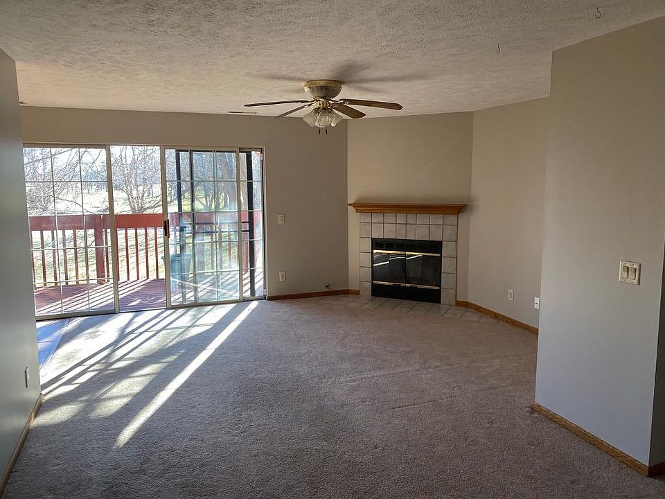 Living room with fire place