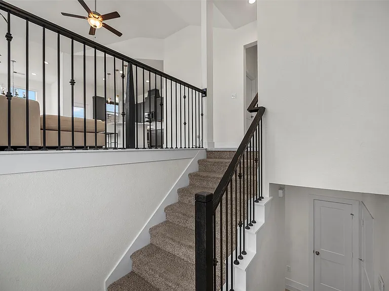 21130 Medina River Dr — Photo 20