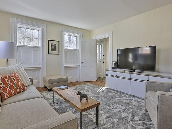3rd image of 44 Middle St #44