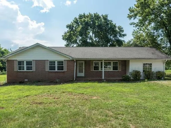 504 31e Old Highway, Bethpage, TN 37022
