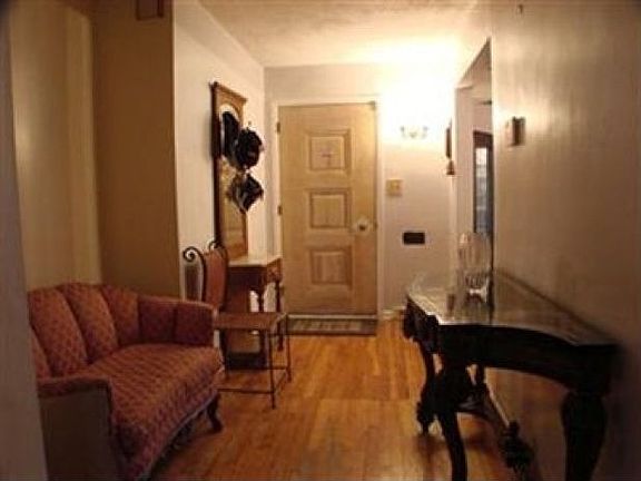 2nd image of 887 Haywood Dr
