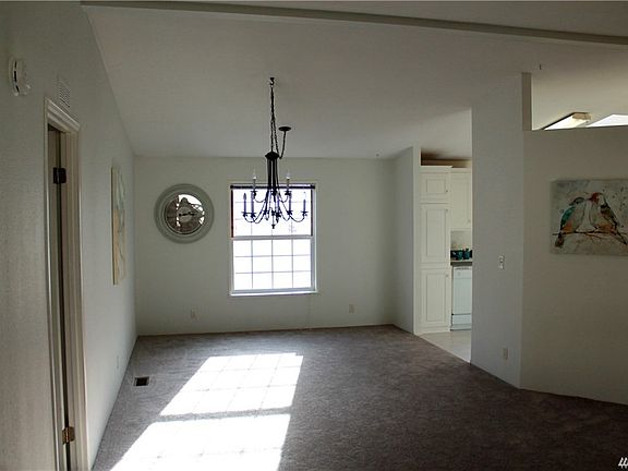 4th image of 12419 116th Avenue Ct E #259