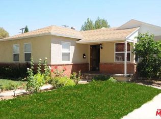 6946 Newcastle Ave, Reseda, CA 91335