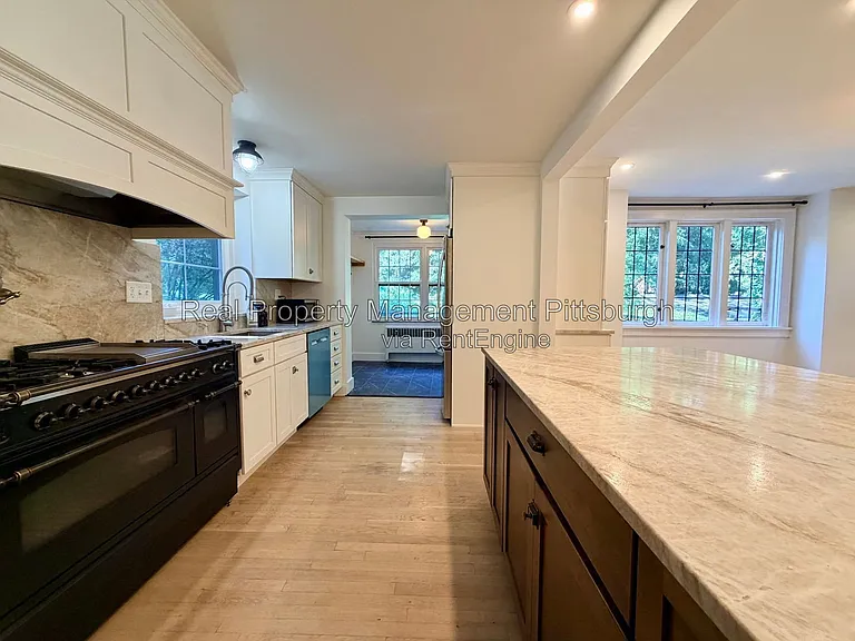 152 Gordon St — Photo 6