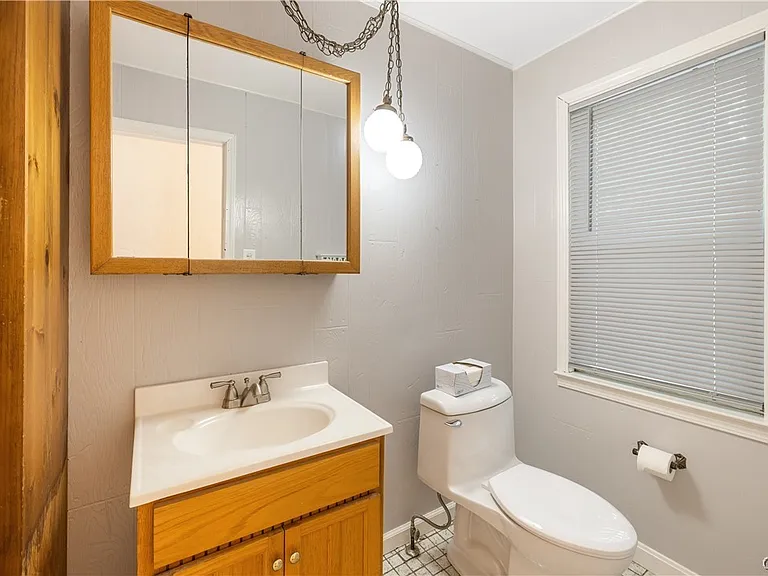 448 Buckingham Ave — Photo 19