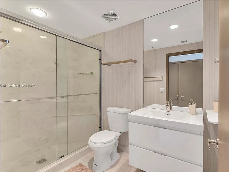 17111 Biscayne Blvd #1709 — Photo 7