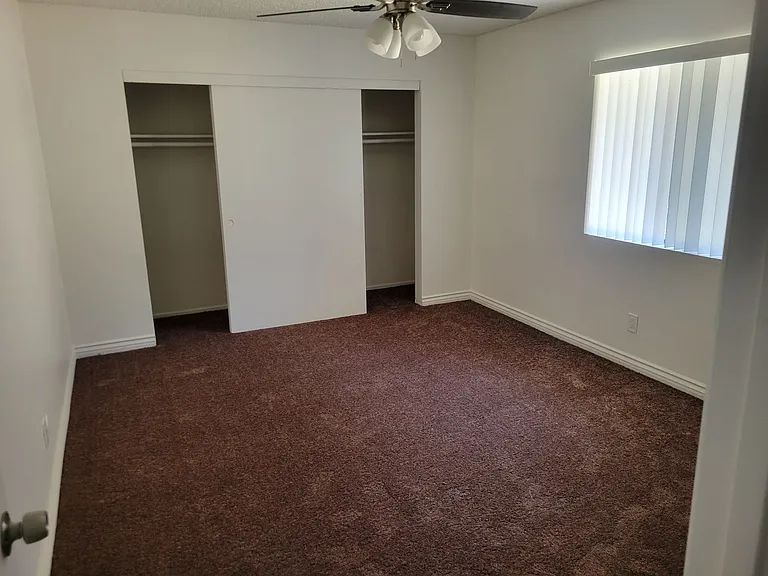 9th Street Apartments — Photo 6
