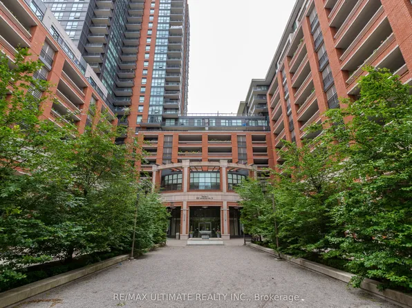 830 Lawrence Ave W #308, Toronto, ON M6A 0B6