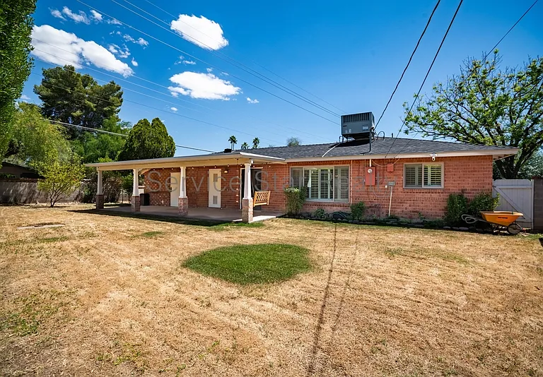 1946 E Rancho Dr — Photo 25