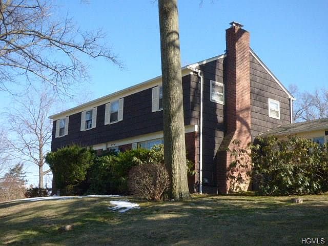 1st image of 28 Woodrow Dr
