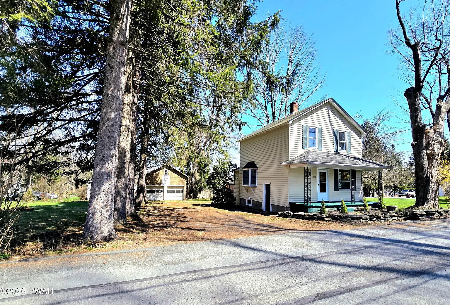 134 Florence St photo 1