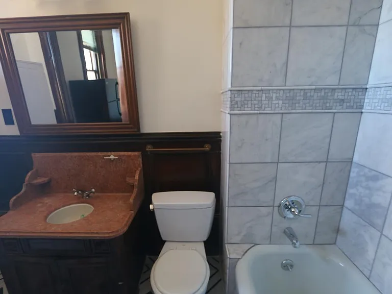 1733 Spring Garden St #3F — Photo 28