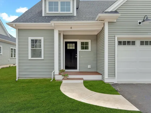 4 Weber Farm Rd #4, Wrentham, MA 02093