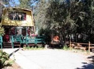 406 Cedar Ln, Sugarloaf, CA 92386