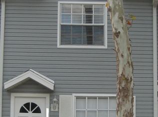 8544 J R Manor Dr, Tampa, FL 33634