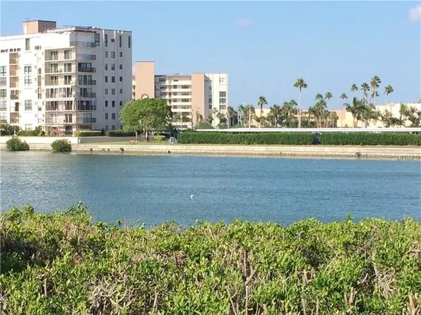 7867 Sailboat Key Blvd S APT 102, South Pasadena, FL 33707