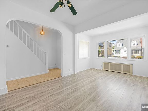 5th image of 103 Bergen Ave