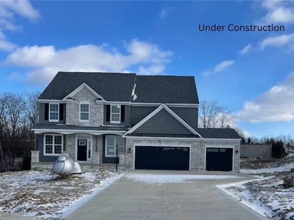 1931 Lowland Cir, Brunswick, OH 44212