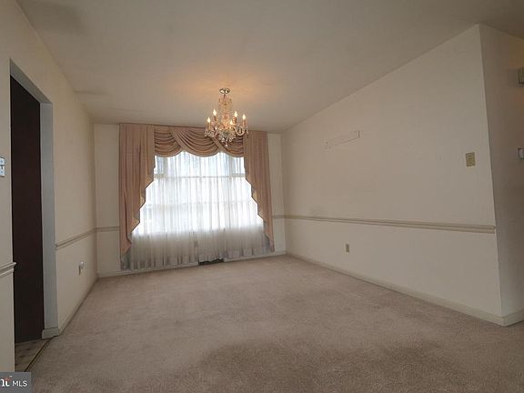 3rd image of 18232 Candlewood Ln