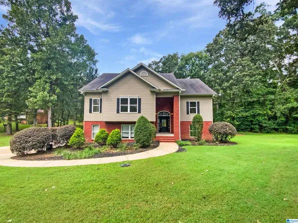 121 Old Spanish Trl, Alabaster, AL 35007