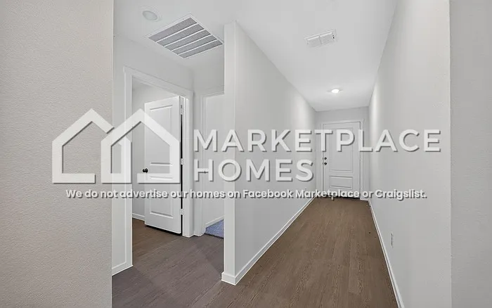 4 bed, 2.0 bath, 1736 sqft, $1,999 — Photo 4