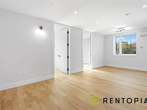4th image of 322 Graham Ave #2F