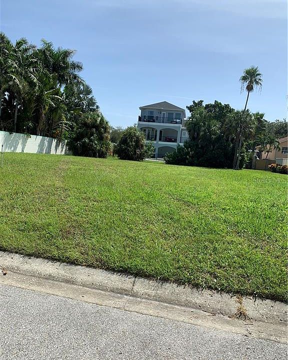 2nd image of 3978 43rd St S