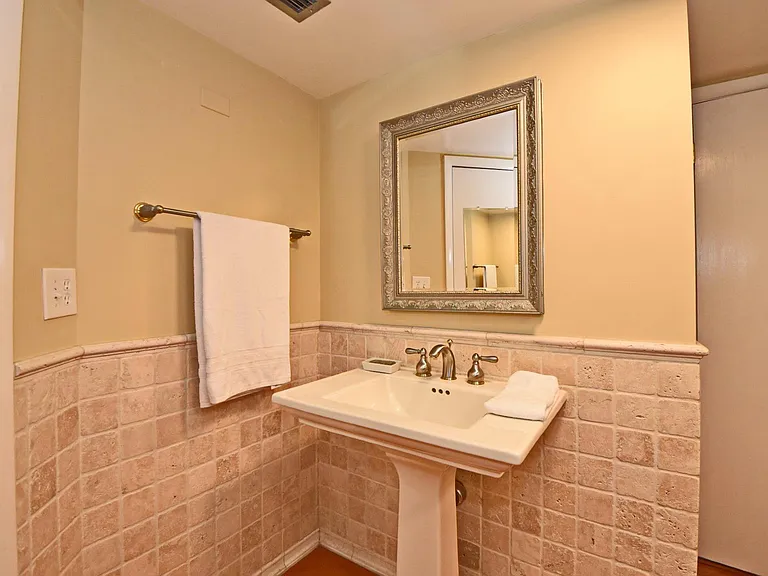 Guest bath