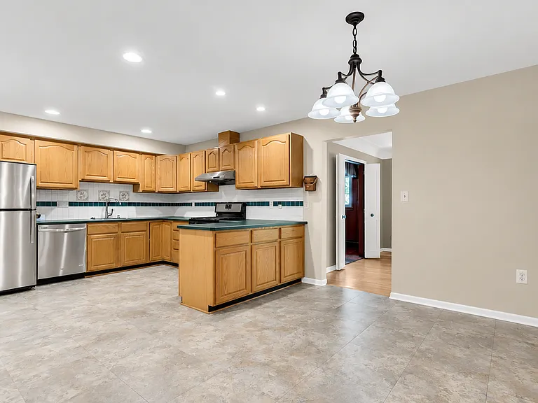 778 Troywood Dr — Photo 5