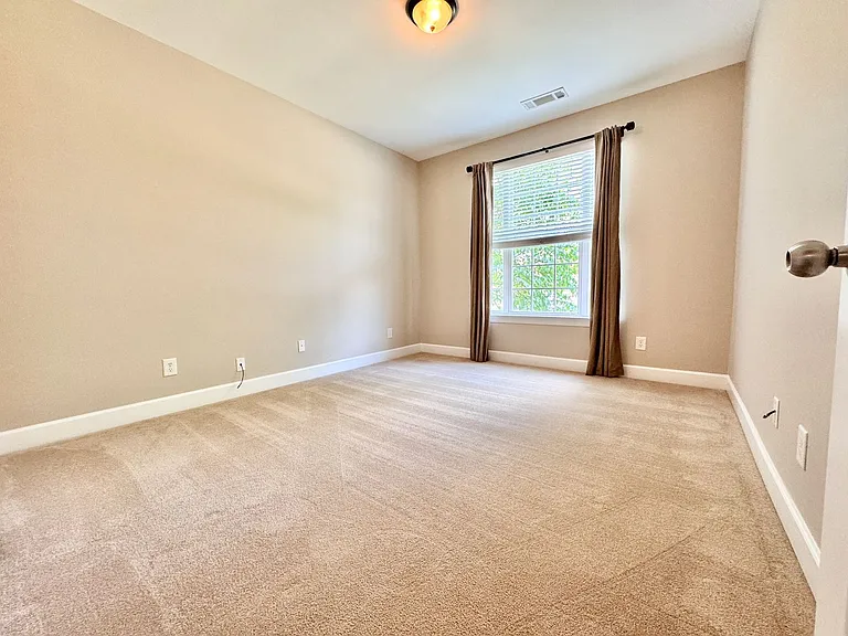 8412 Danbrook Dr — Photo 15