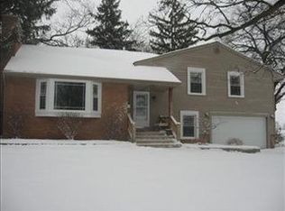 2323 Ridgewood Ave, Highland, IN 46322