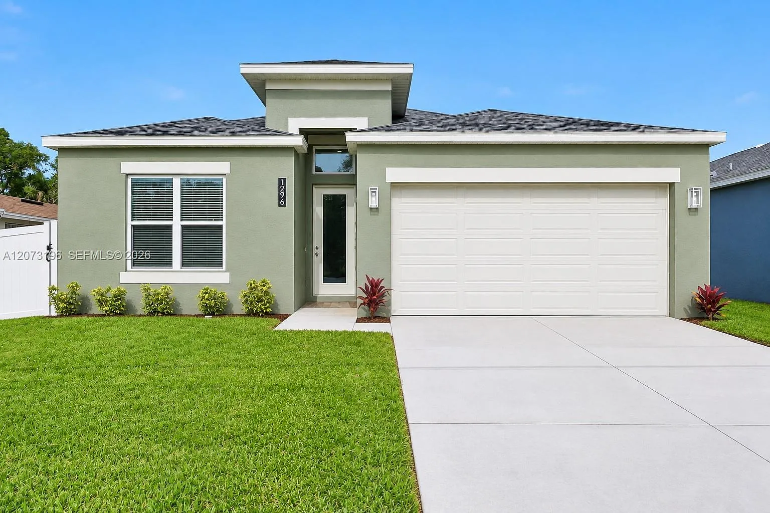 4 bed, 2.0 bath, 1768 sqft, $3,200 — Photo 1