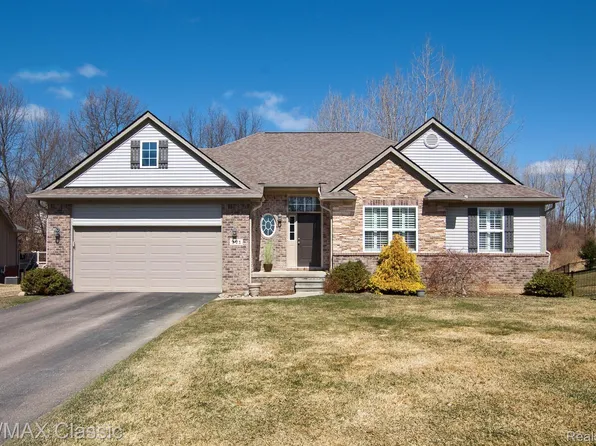 771 Snyder St, Oxford, MI 48371