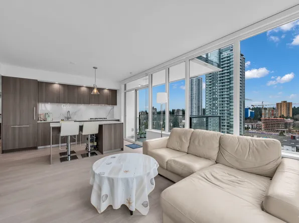 6537 Telford Ave #909, Burnaby, BC V5H 0K9