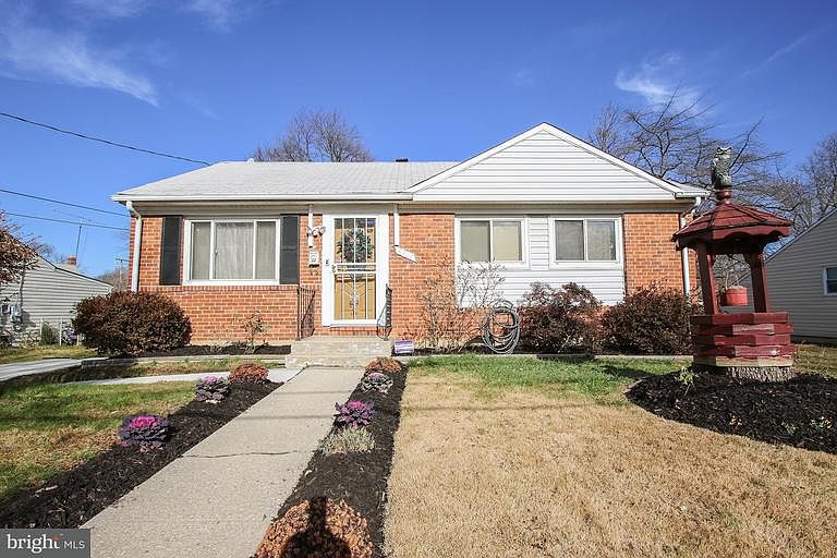 1st image of 6904 Halleck St