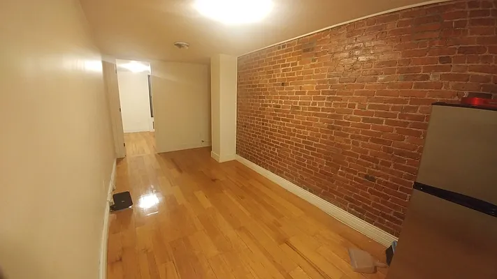 Rented by Downtown Mgt & Realty LLC | media 12