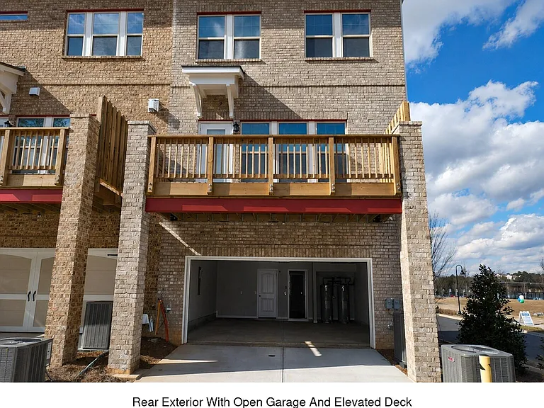 320 Beacons Pl — Photo 26