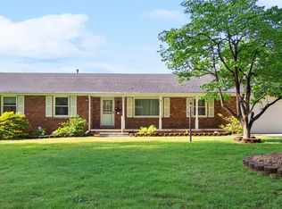 850 W Kingsley St, Springfield, MO 65807