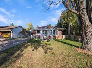 1676 Holley Cres, Cambridge, ON N3H2S5
