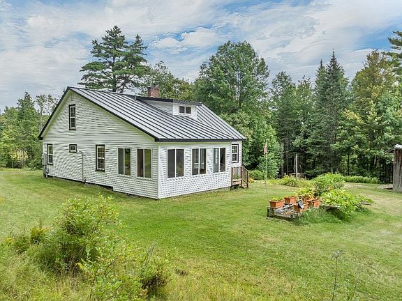 3rd image of 533 Ellsworth Hill Road