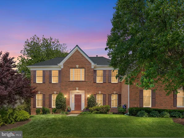 12502 Ridgegate Dr, Herndon, VA 20170