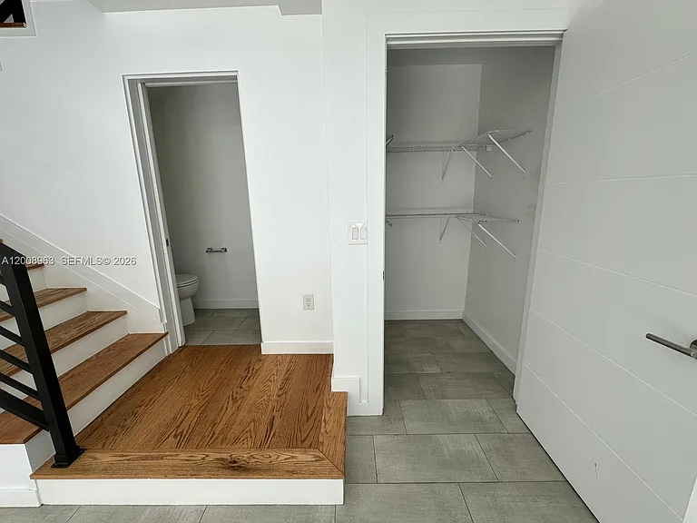 722 NE 15th Ave #2 — Photo 25