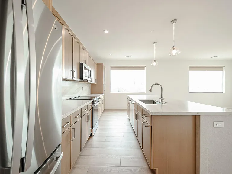 15006 N Ivory Dr #201 — Photo 3