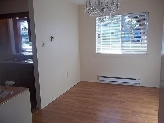 5th image of 938 N Sligo St