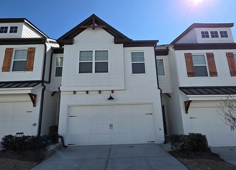 1st image of 134 Auburn Woods Dr