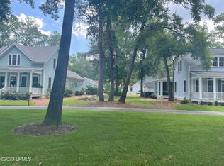 3 Tomlow Trce, Beaufort, SC 29906